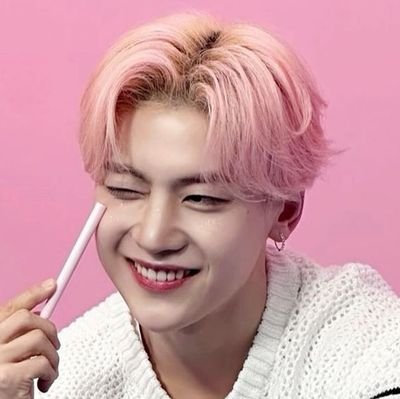 isattyu's profile picture. 