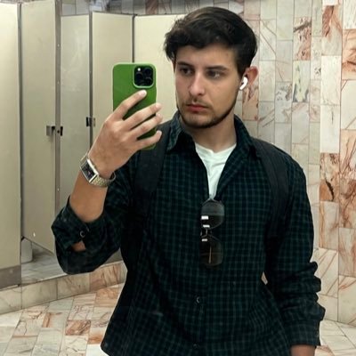 axeleduardogb's profile picture. 