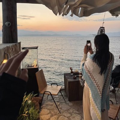 SoleneLighthhl's profile picture. Her aura glows like candlelight—gentle and golden. 🕯️
She wears serenity like silk, whispering confidence through her stillness. 🌙💫