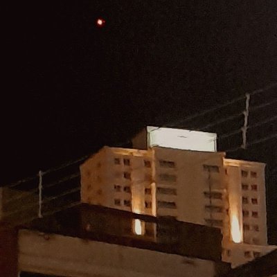 someGuyloldfj's profile picture. have you ever felt like looking to the other below trough your hand and see the ones who walk with their minds