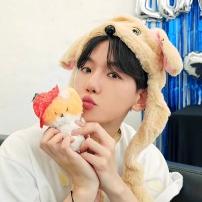 bbh_buchoen's profile picture. 🌸・゚✧ ﾟ・｡｡・ﾟﾟ・｡✨양도/#reviewให้bbh_buchoen Korea–Thailand delivery service - item sourcing on request