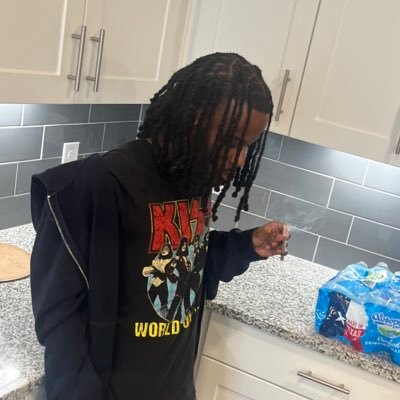poppinntaggs's profile picture. Self Made Martian🧑🏾‍🚀