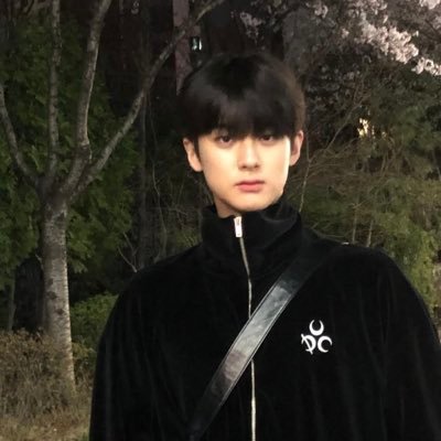 snor_48's profile picture. 김민규