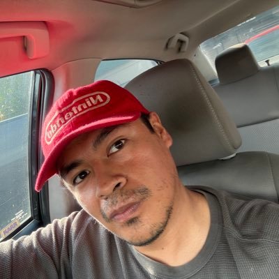Joel_Orellana's profile picture. 🏕️⛰️🏖️🌃🌇🌚🍜🍕🦏🦜🎶🎮🌌🎲📸✝️🔢📚 🧑‍💻
