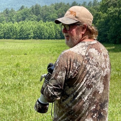 davebirdwatchin's profile picture. Avid birdwatcher chasing feathers & whispers in the wild. Not chasing lists… just the quiet beauty of wings unfolding in nature’s canvas. 🌿🐦 #BirdsAndBliss