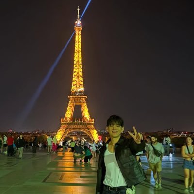 magic_blackswan's profile picture. BTSPOP & ONLY💜| W⭐️|✨Fan account ✨|ZeeNuNew 🐺🐱