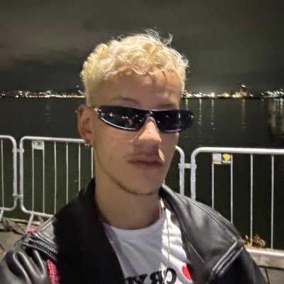 feliphugo_'s profile picture. só uso aqui pra falar de anitta