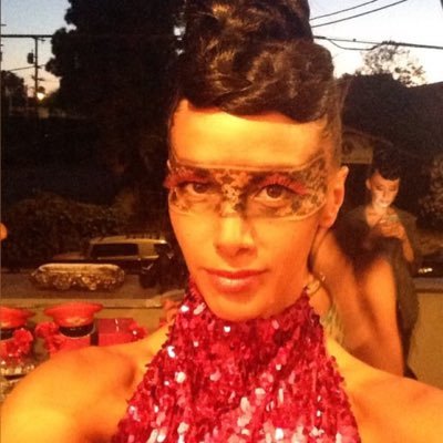 iamsynesthetic's profile picture. vain