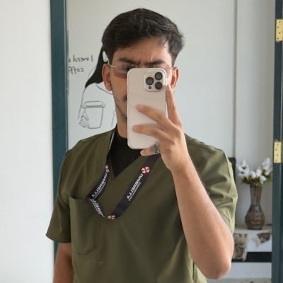 z5w5z's profile picture. Senior PharmD student at @TaifUniversity