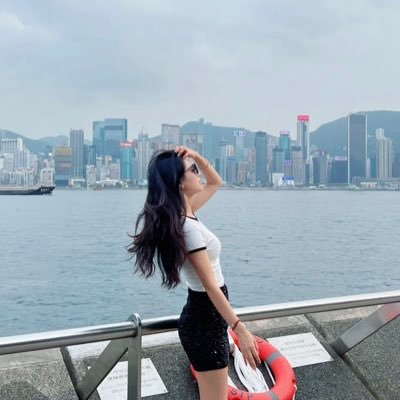 teera2414's profile picture. The sky and the earth are changing, everything is changing, but I am the only thing that remains unchanged