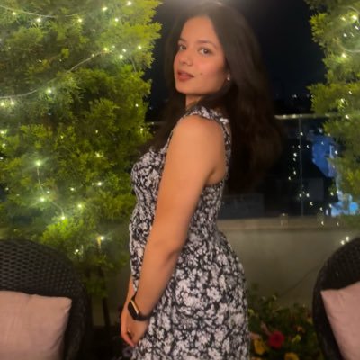 4beeZzz's profile picture. 