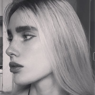 ebalaavasvrot's profile picture. несу хуйню. вам занести? опіум і грибний роліні і грушевий зефір рошен