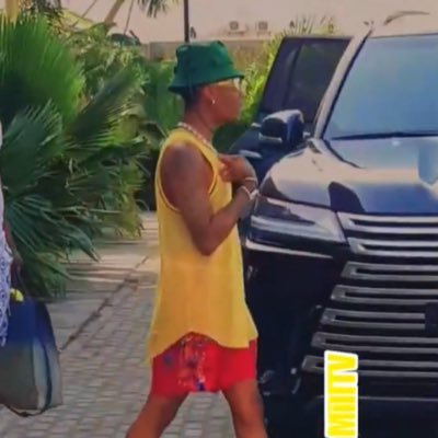 heisgrealish's profile picture. #30BG 🇳🇬🇧🇪 /Davido ❤️🐐 / Kiss Daniel😍 /Omah lay 🫂/Zlatan 🤗/ Chelsea/ Wrestling lover / slim girls /Messi ⚽️/