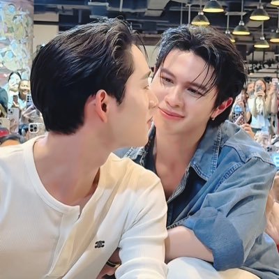 Wanida0205's profile picture. : WilliamEst 🐶🦈💙🍅