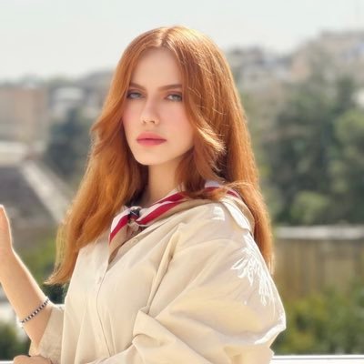 IvyTheRed's profile picture. Pretty and sick, young and bored🍭 ورود پسر تینیجر تکامل نیافته ممنوع