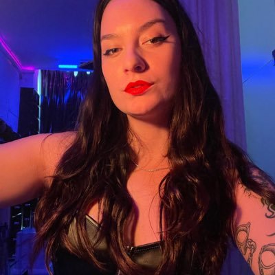 mistressneenax's profile picture. 