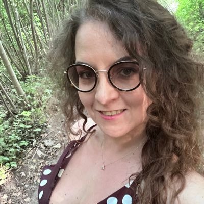 sharonoks9763's profile picture. I am very simplistic, Never Egocentric. Am caring,romantic,Honest,Faithful and Respective. I av the optimistic potential that a man would want in his woman.