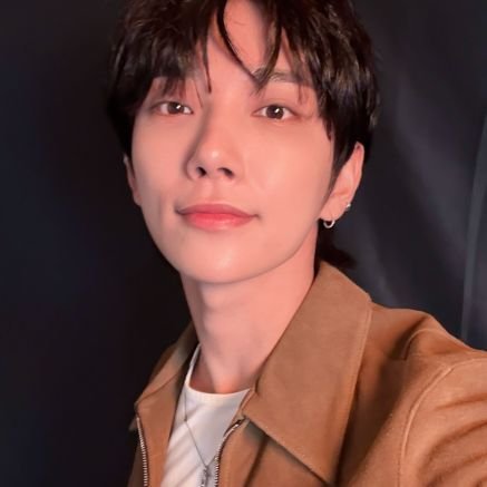 shujigentle's profile picture. #윤홍: i wanna fly away, i wanna be with you ♡ #theYOONforHONG