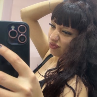 z1210124's profile picture. enamorada del amor pero traumadisima