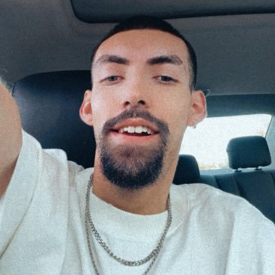 themidwestfag's profile picture. 