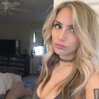 Elizabethk89021's profile picture. Cool and ambitious