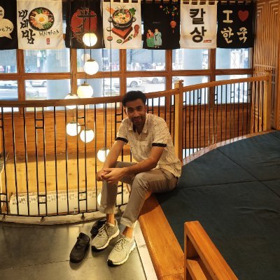 Yash16755425's profile picture. 