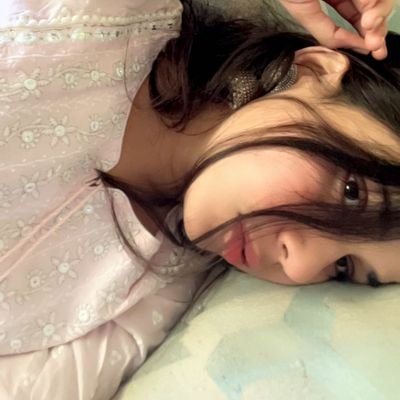 firefliesthough's profile picture. look. if i could run across the beach into my own arms, i would.