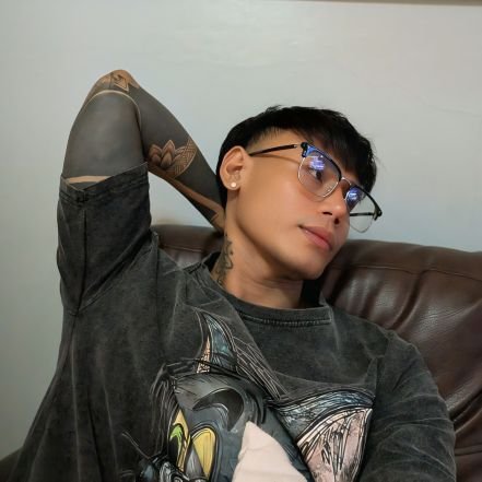 ElKissedroll's profile picture. +🔞