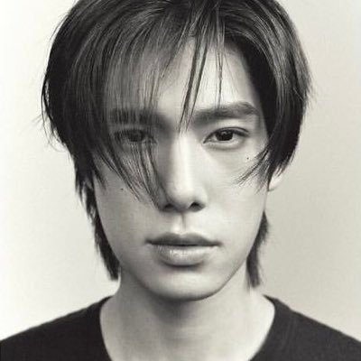 ppwinniie's profile picture. isinya pondphuwin atau ga ya random 👆🏻