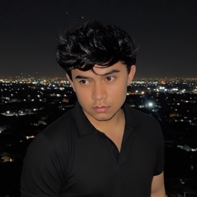 awwwaaaan's profile picture. Yang kenal, yaudah sih. Jangan lupa Sholat!