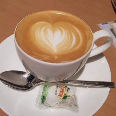 fEF0qYGsAR42346's profile picture. 📕🏃📷🎞️✈️🎹🐶🐹💉♨️👧👦🌌🇰🇷🍰🧘‍♀️🍳