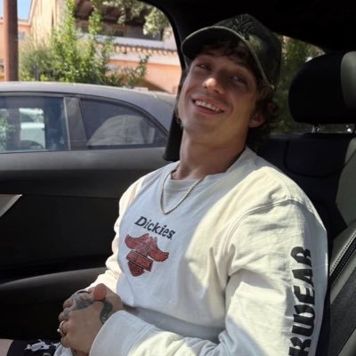 bellaerovinata's profile picture. goodbye; @iramaplume🪶