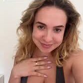 FloraSmith62481's profile picture. 