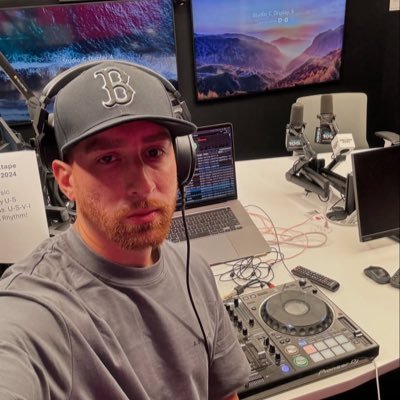 djkelly105's profile picture. 📍NYC 🗽 📲Bookings: djkbrightpower105@gmail.com Double M 🎧 | @breakfastclubam | @power1051 | RADIO PRODUCER | RADIO HOST | THE HEAVY HEATERS