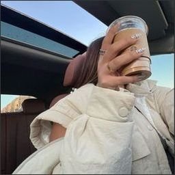 aranzakash73885's profile picture. 