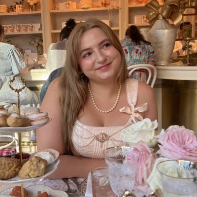 shadowsofIove's profile picture. nyc // photographer