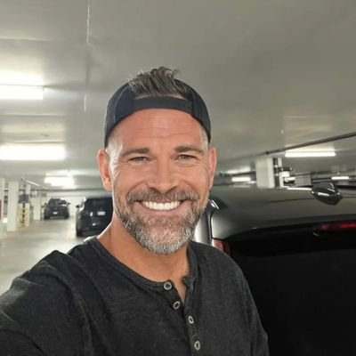 TrevorScot80874's profile picture. Gentleman of purpose | Lover of deep talks & good wine | Traveling through life with style, humor & a curious mind | Building, learning, living fully🍃