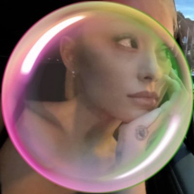 getwcllsccn3's profile picture. you're such a dream to me | she/her | 21
