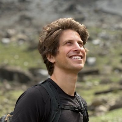 dkrevitt's profile picture. I only tweet at airlines
