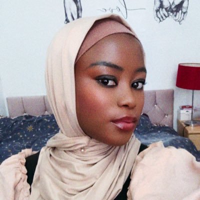 Myrrh_gold_'s profile picture. Allah First📿| Mrs A💍 |Solo Traveler✈️|One Country at a Time| Microbiologist🧫 |Public Health @dundeeuni 👩‍🎓 💊 |Professional Hairstylist in Dundee💇‍♀️