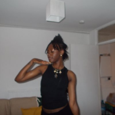 jjovacane's profile picture. she/they
