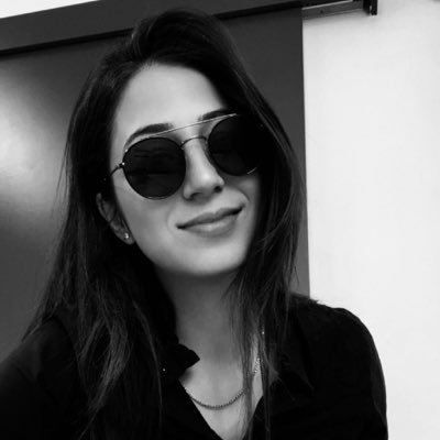 Mniskndr's profile picture. Ben alışmışım zümrütleri yakutları viranelerde aramaya... Işıltılar gözümü yoruyor.   🦂🦂🦂♏️
