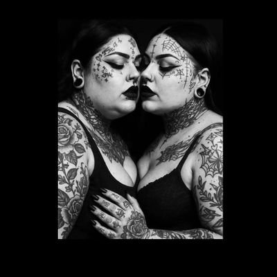 _sicksapphic's profile picture. 