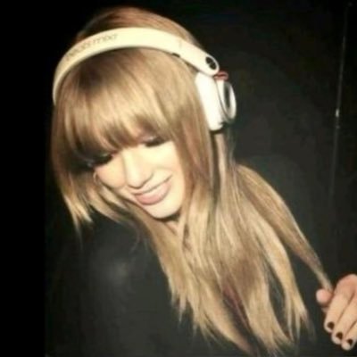 Raven16380Raven's profile picture. Taylor fan ACC! this ACC is completely for jokes I don’t mean a single thing