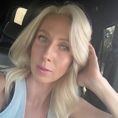 wordsaretools's profile picture. mama/homeschooler. political/X addict & considerable caffeine consumer — in need of a cure. made in AMERICA 🇺🇸