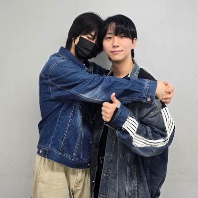 gunsudaily's profile picture. ☆ For #XdinaryHeroes #엑스디너리히어로 #GUNIL #건일 & #JUNGSU #정수 ♡ #gunsu #부부케미 🐹🥁🐱🎹

Run by @gunilspixie | ENG/ESP/한