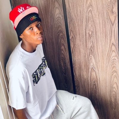 WORDI108's profile picture. JUST A BEING 🦞