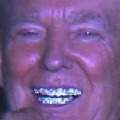 themrcha's profile picture. 🔮palantir long since DPO🐂chess enthusiast ♟️kiwi 🇳🇿