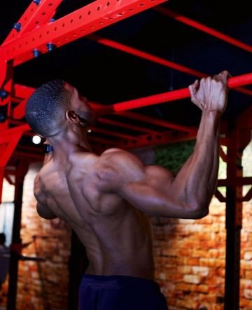 Stephenn_davidd's profile picture. If you get a message or comment on your post or your interested in making money weekly from doing few task send a dm let's talk.