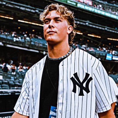 ktvwrestlingg's profile picture. himothy // TROOPS 🪖 // 23 👴🏼 // crippling knicks & giants fan // spiderman enthusiast // ya favorite editors favorite editor 💆🏼‍♂️